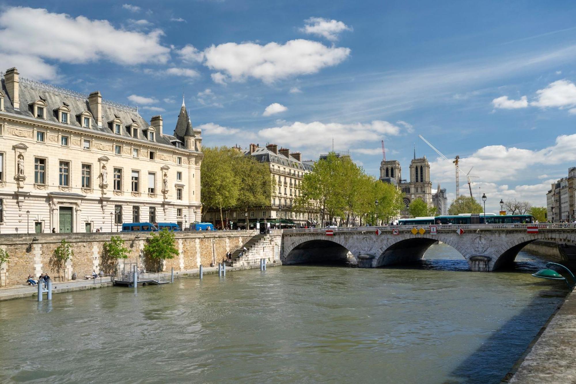 Appartement 30M2 Cosy A 5 Min A Pied Du Musee Du Louvre París Exterior foto
